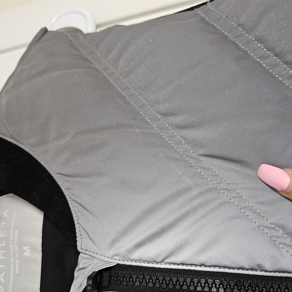 Athleta Women's Silver Quilted Vest - Picture 13 of 16